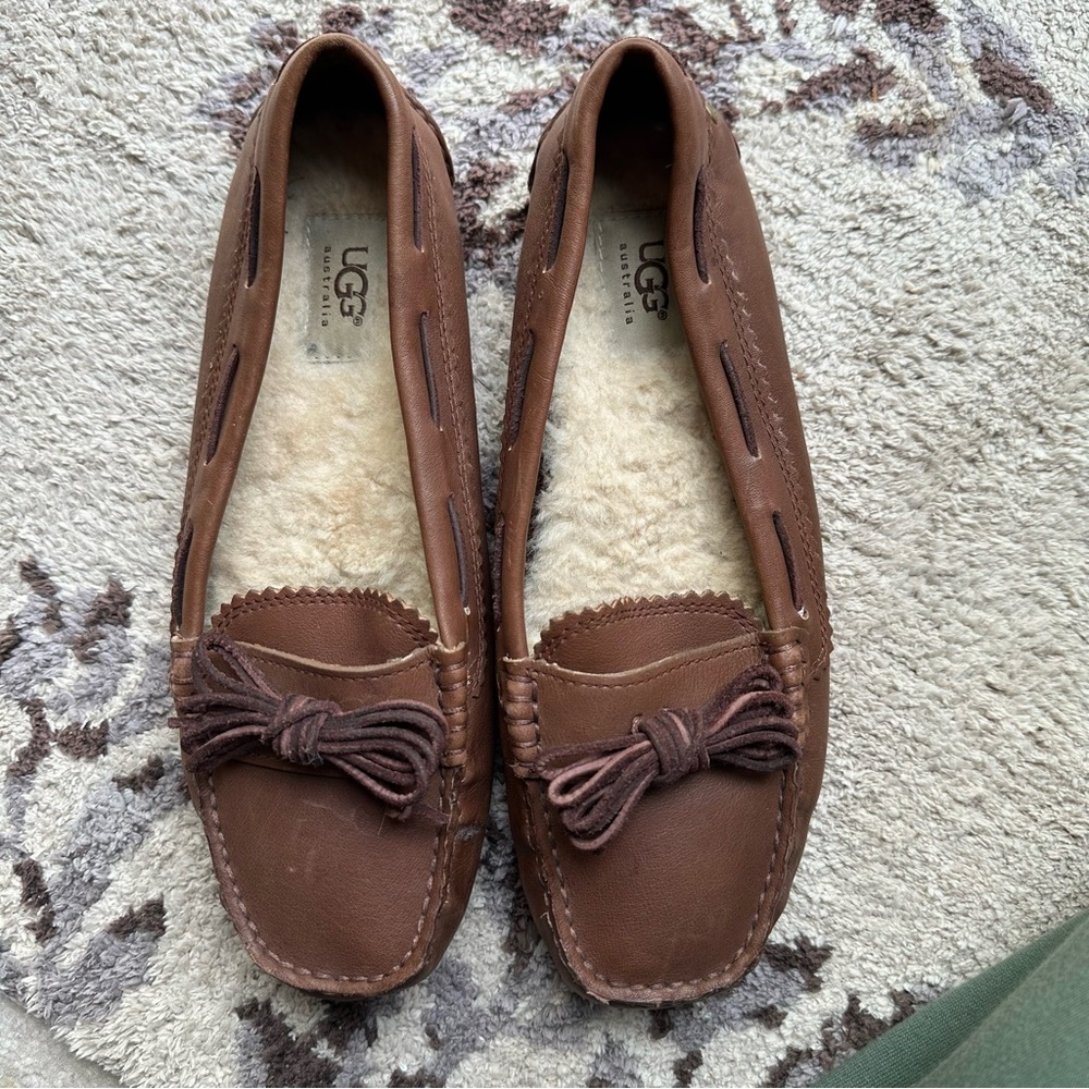 Uggs Slipper size 8